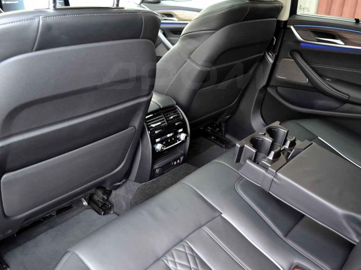 BMW 5-Series 2022, фото 11