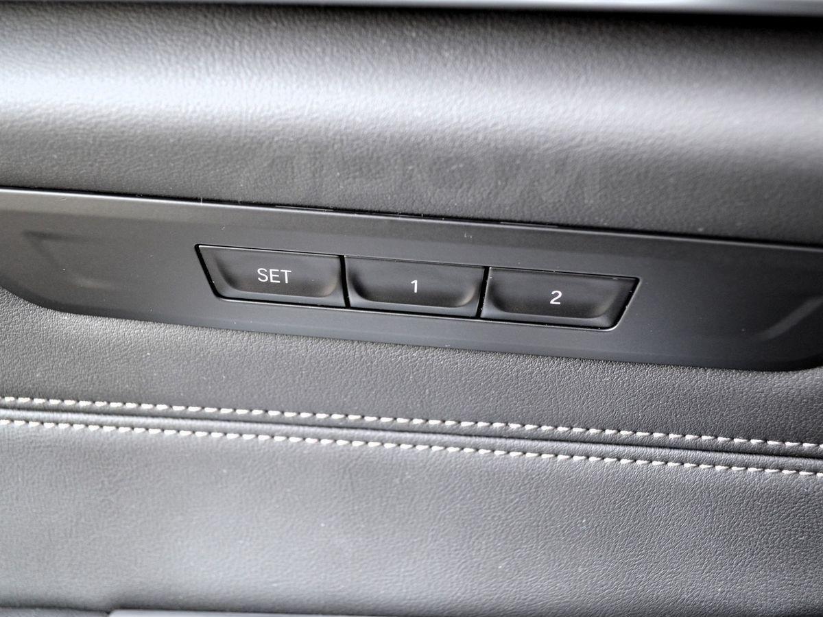 BMW 5-Series 2022, фото 24