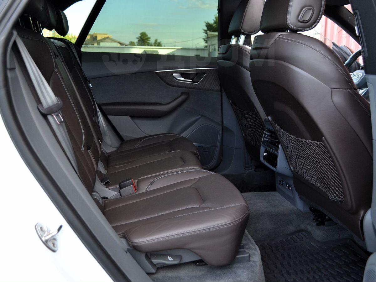 Audi Q8 2020, фото 13