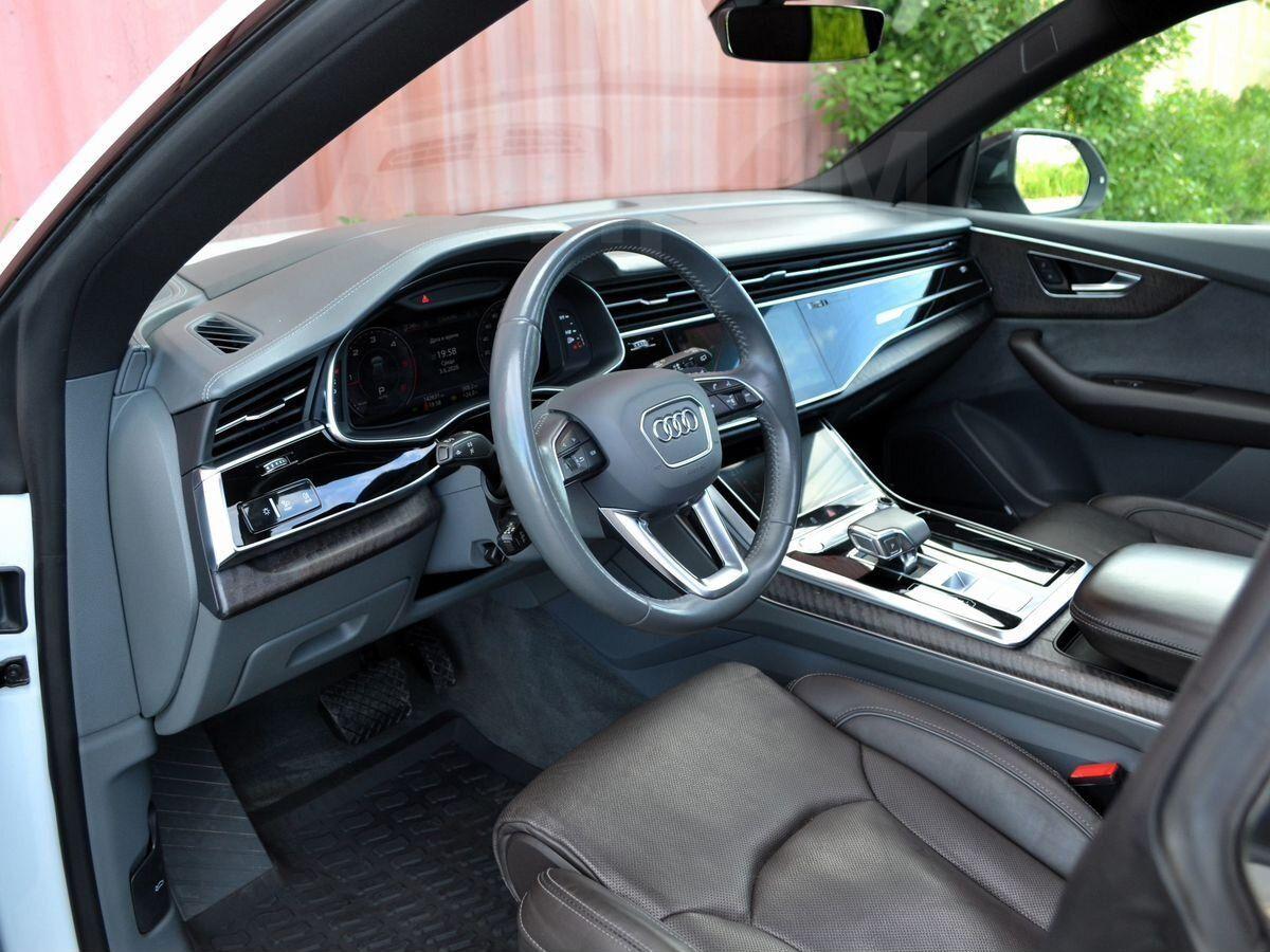 Audi Q8 2020, фото 8